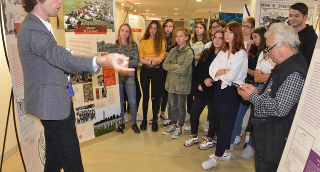 Présentation de l&#039;exposition guerre d&#039;Algérie aux Rendez-Vous de l&#039;Histoire à Blois