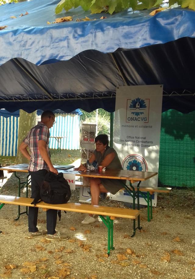 Le stand de l'ONACVG au forum Mobilité et Handicap