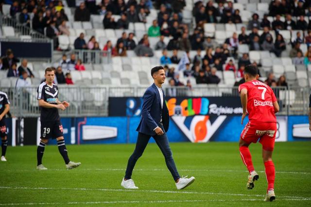 Henri, pupille de la nation après avoir donné le coup d’envoi. Crédits : Girondins de Bordeaux.