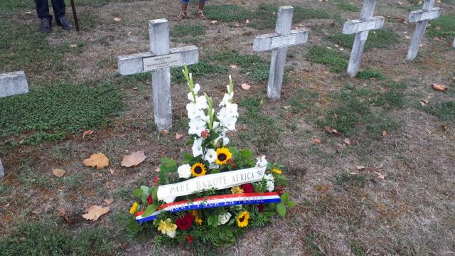 Tombe de Paul BAKOTE à la nécropole nationale de la Doua