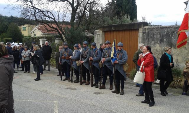 Des membres d'une association de la Marne avait reconstitué les fameux costumes "Bleu horizon" de la Grande Guerre pour l'occasion