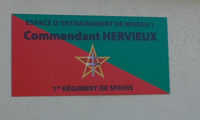 La plaque du camp d'entrainement des spahis