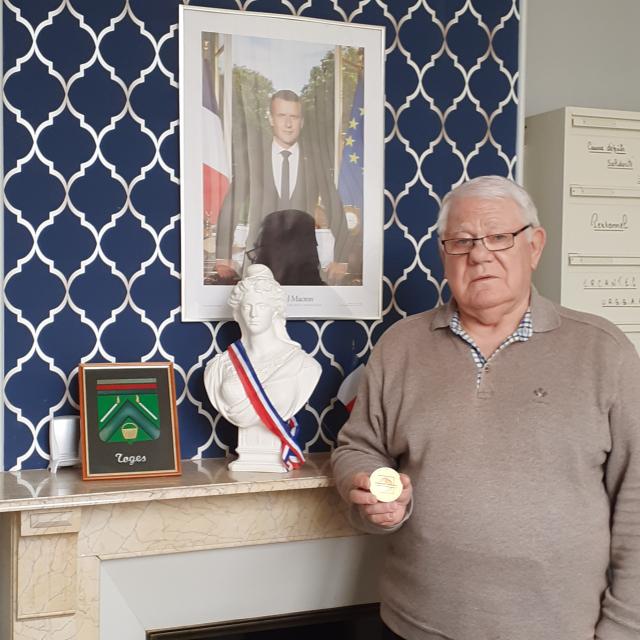 Roland Canivenq en sa mairie de Toges