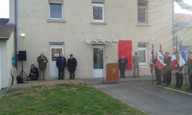 cérémonie de dévoilement de la plaque