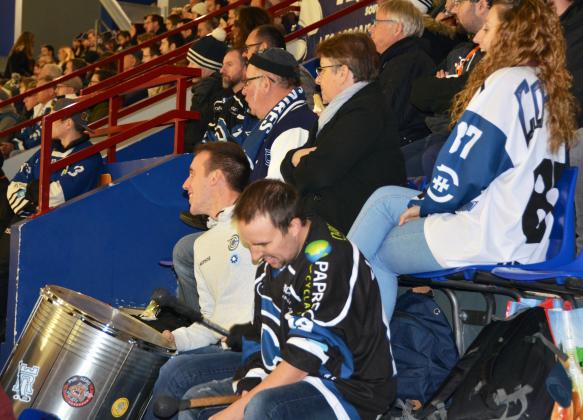 Supporters des Corsaires durant le match