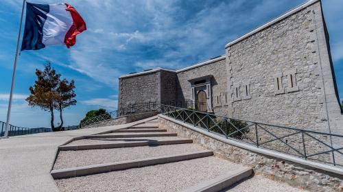 Cérémonie au Mont-Faron