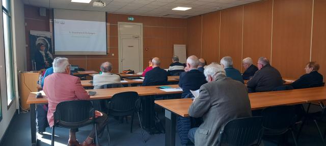 Un temps d’échange et de questions avec Mme GASMI