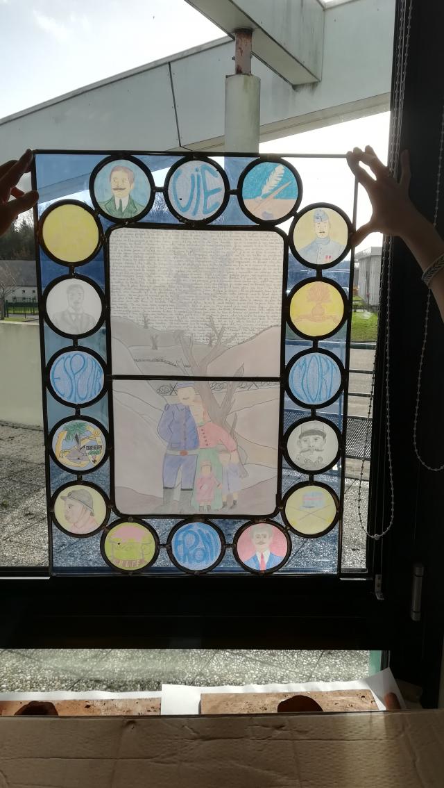 vitrail du Collège Letot Bayeux