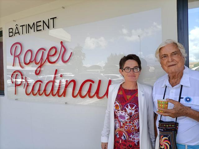 Le Dr Pradinaud et St&eacute;phanie Despaux