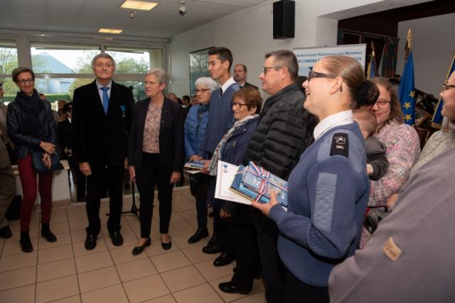 Les deux laur&eacute;ats avec Genevi&egrave;ve Darrieussecq